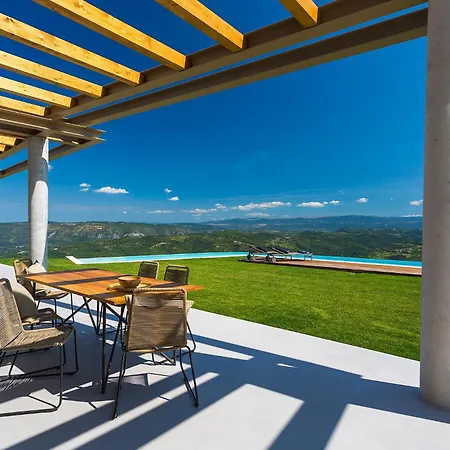 Vista For 7 Persons Near Motovun With 60 M2 Heated Pool, Free Bikes & Panoramic View Villa Zamask