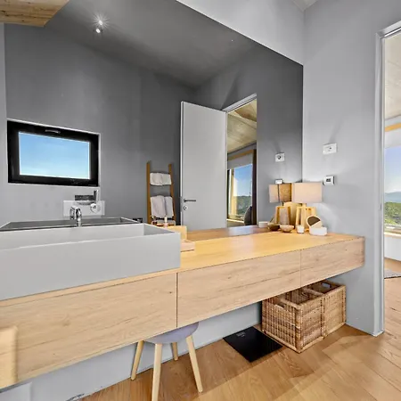 Villa Vista For 7 Persons Near Motovun With 60 M2 Heated Pool, Free Bikes & Panoramic View Zamask