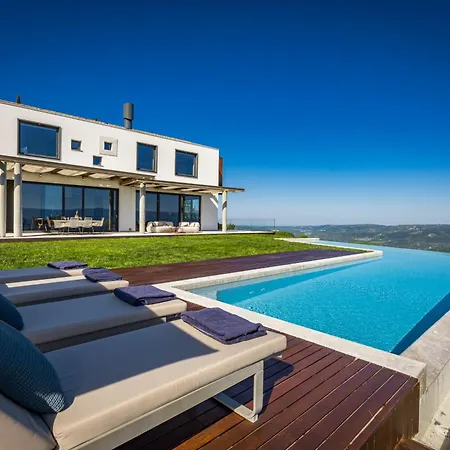 Vista For 7 Persons Near Motovun With 60 M2 Heated Pool, Free Bikes & Panoramic View Zamask