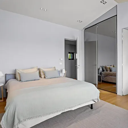 Vista For 7 Persons Near Motovun With 60 M2 Heated Pool, Free Bikes & Panoramic View Villa