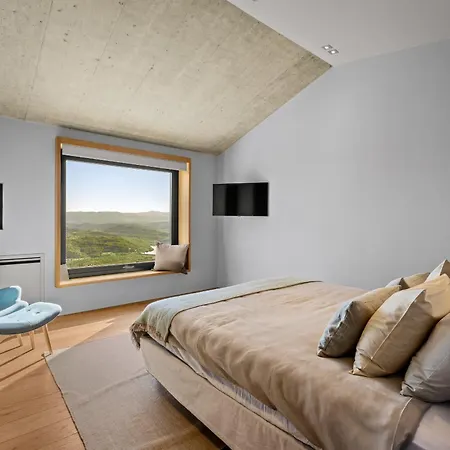 Villa Vista For 7 Persons Near Motovun With 60 M2 Heated Pool, Free Bikes & Panoramic View *