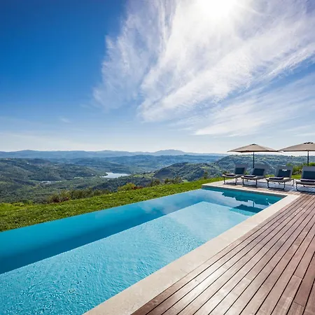 Vista For 7 Persons Near Motovun With 60 M2 Heated Pool, Free Bikes & Panoramic View *